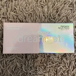 NWT! Toyfactory Highlighter Serum Palette